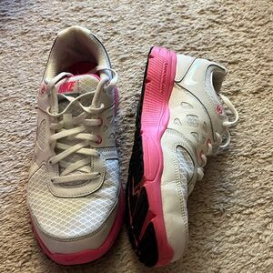 Women’s Nike Shoe, Size 10